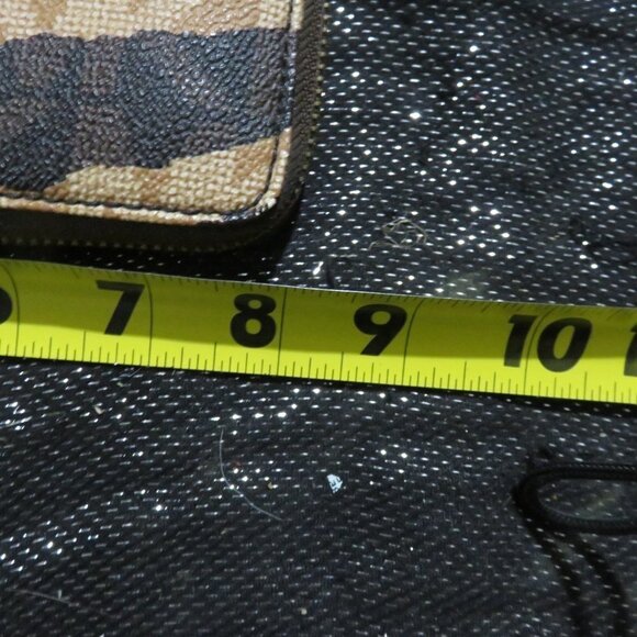 Michael Kors Full Zip Around Zebra Logo Monogram Long Continental Wallet 8 X 4 - Picture 9 of 12